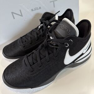 Nike Mens Size 12 LeBron NXXT Gen Tb Black/White Basketball Shoes FN7092-002 NEW
